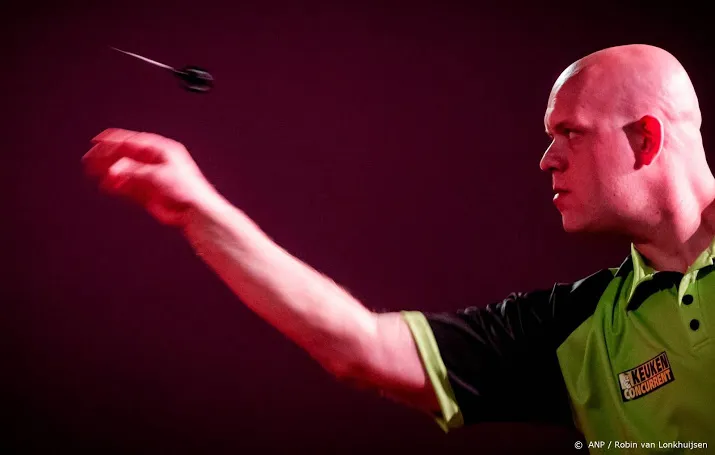 van gerwen wint masters vijfde keer op rij