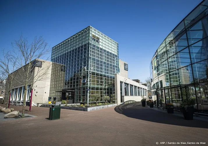 van gogh museum viert 50 jarig bestaan met festival museumplein