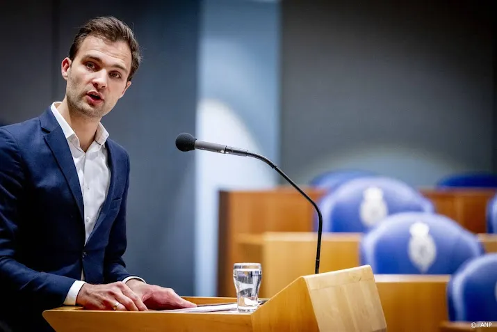 van ooijen verheugd om akkoord maar wereld niet ineens anders