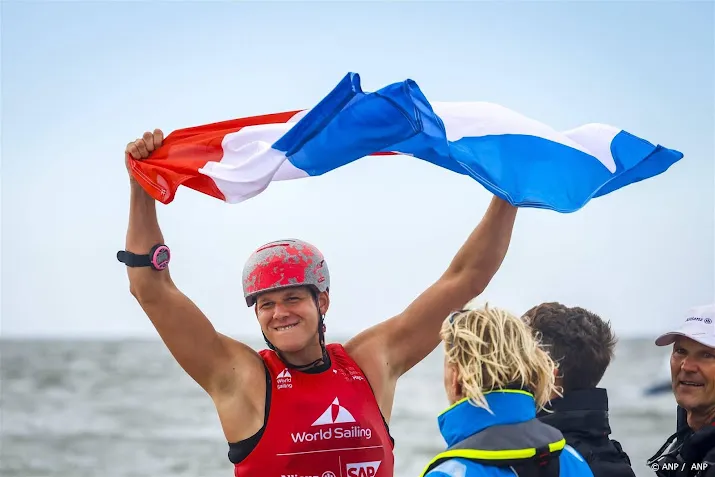 van opzeeland verkozen tot beste zeiler van dit jaar