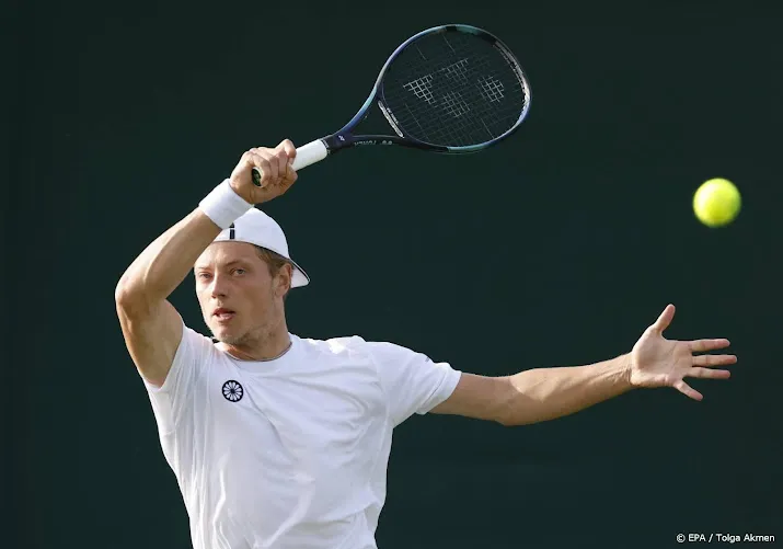 van rijthoven luistert debuut op wimbledon op met zege