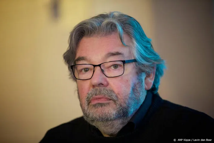 van rossem met twee nieuwe boeken in bestsellerlijst