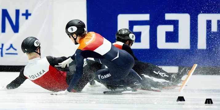 van t wout op wk shorttrack naar herkansingen na val 500 meter