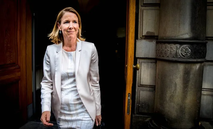 van veldhoven praat met ns over watertappunten