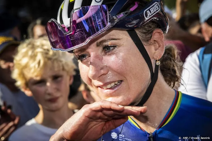 van vleuten en van der poel genomineerd voor wielerprijzen