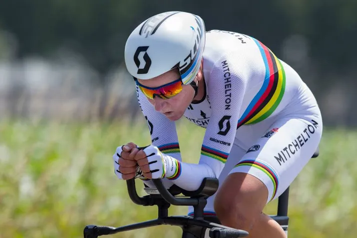 van vleuten heerst op monte zoncolan