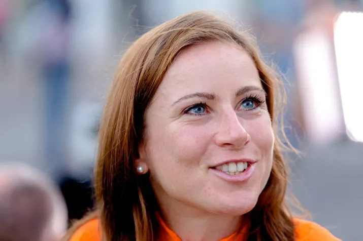 van vleuten slaat toe in tijdrit baskenland