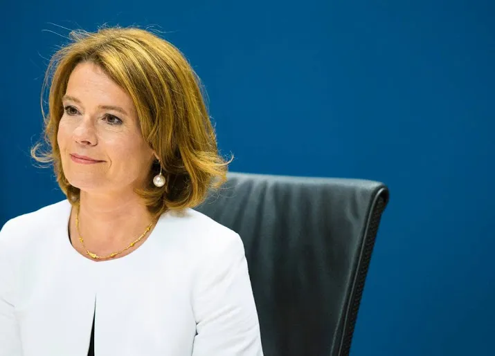 van vroonhoven langer topvrouw bij afm