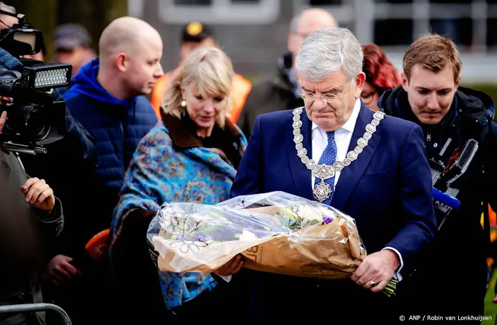 van zanen bezoekt gewonde na schietpartij