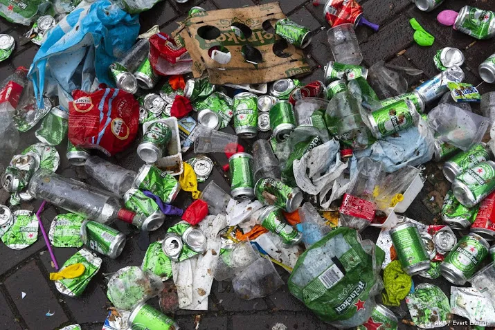 vanaf eind volgend jaar 15 cent statiegeld op blikjes