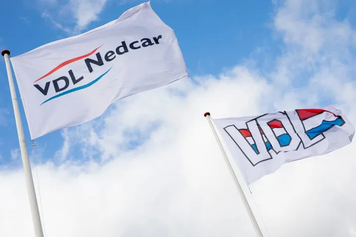 vdl nedcar staking zet band met bmw op spel