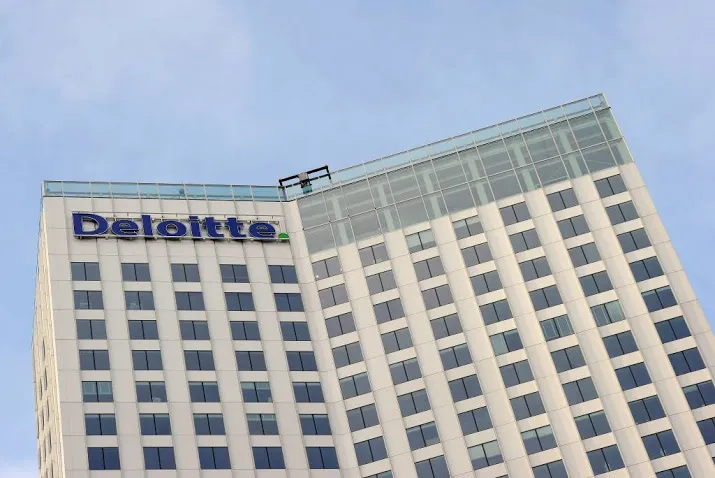 veb daagt deloitte voor rechter om steinhoff