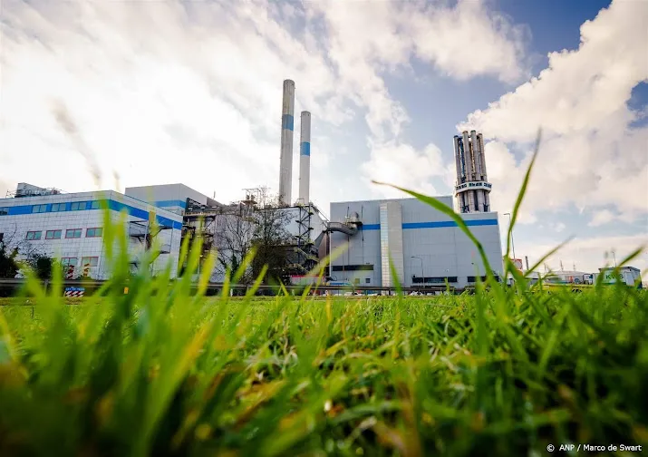 veehouders bij vlaardingen moeten gras maaien om te veel dioxine