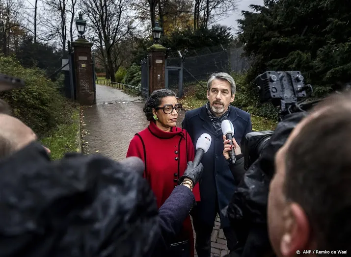 veel animo voor keti koti tafels met gesprek over racisme