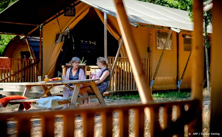 veel campinggasten in zonnig 2018