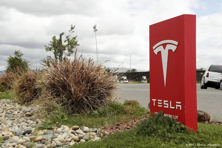 veel coronabesmettingen bij tesla fabriek na heropening