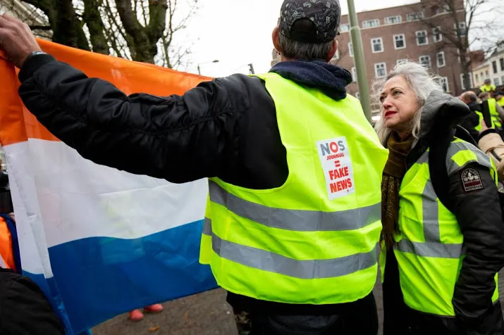 veel nederlanders blij met acties gele hesjes
