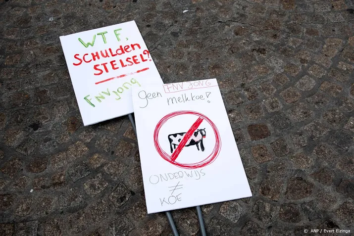 veel steun petitie tegen duurdere studielening