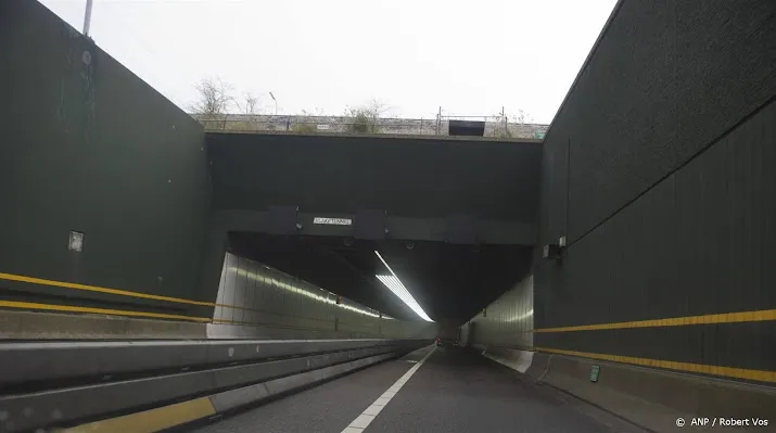 veel verkeershinder verwacht door dichte vlaketunnel in zeeland