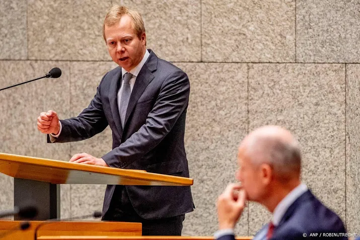 veel vragen in kamer over iran en taghi