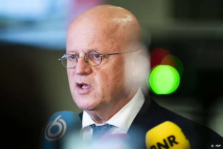 veiligheidsberaad beter naleven controleren en handhaven op qr