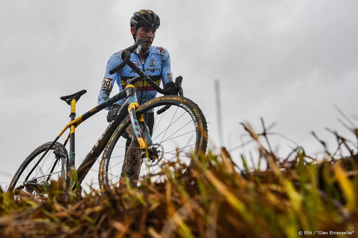 veldrijder aerts weer de sterkste in leuven van der haar derde