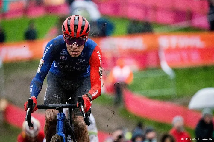 veldrijder ronhaar beleeft primeur met wereldbekerzege
