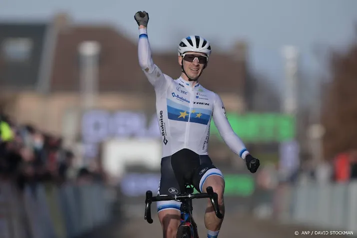 veldrijder van der haar sluit sterk seizoen af met vierde plaats