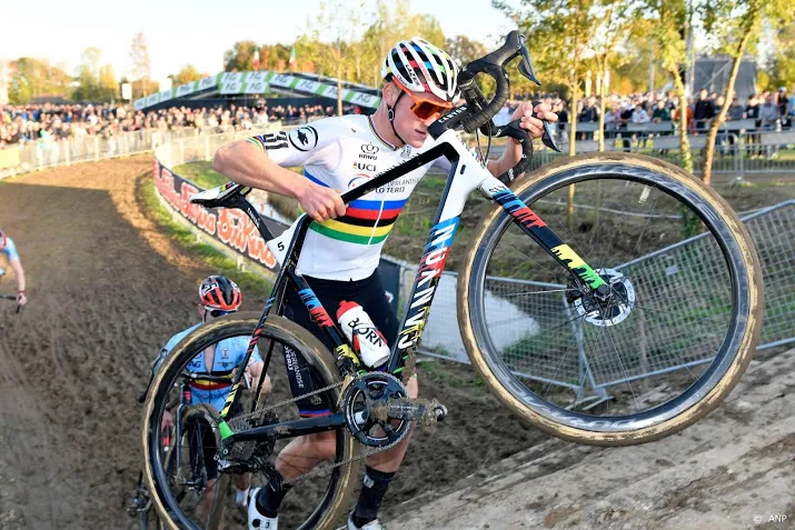 veldrijder van der poel opnieuw oppermachtig