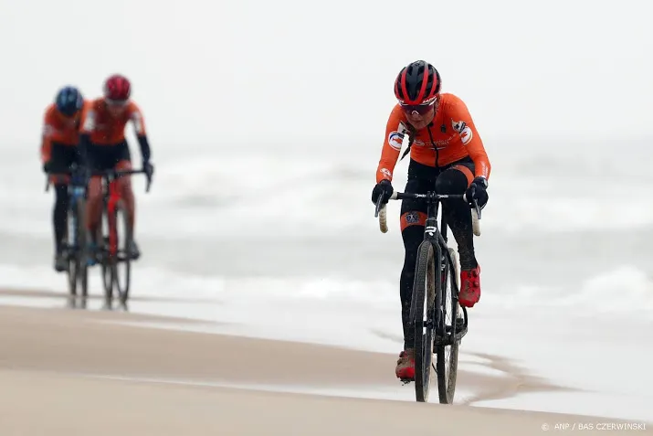 veldrijdster betsema wint sluitingsprijs