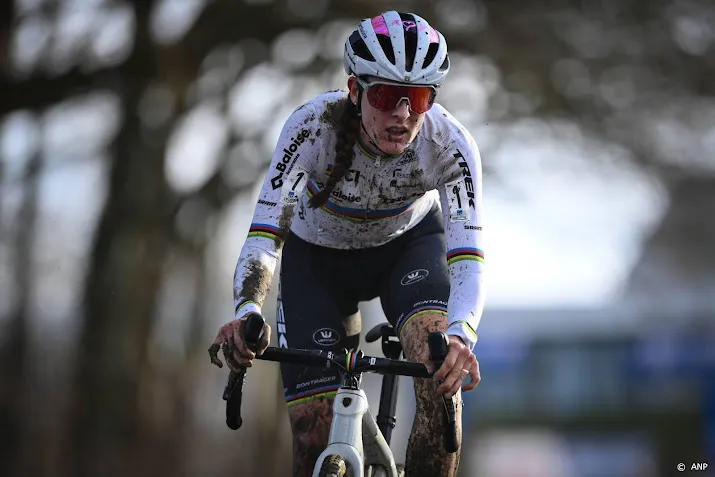veldrijdster brand wint ook in x2o trofee