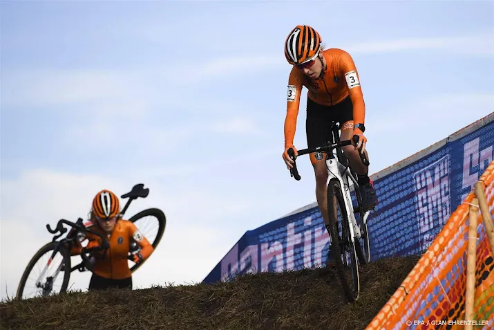 veldrijdster van anrooij rijdt wk bij de beloften