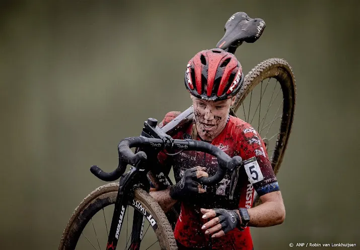 veldrijdster worst wint in sint niklaas