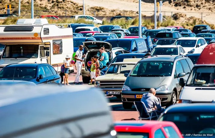 velsertunnel dicht druk richting stranden
