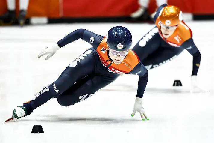 velzeboer en schulting probleemloos naar halve finale 1000 meter