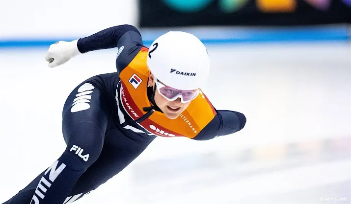 velzeboer grijpt brons op 1500 meter bij wereldbeker shorttrack