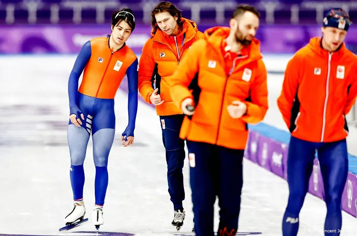 verbij tot en met spelen bij team van velde