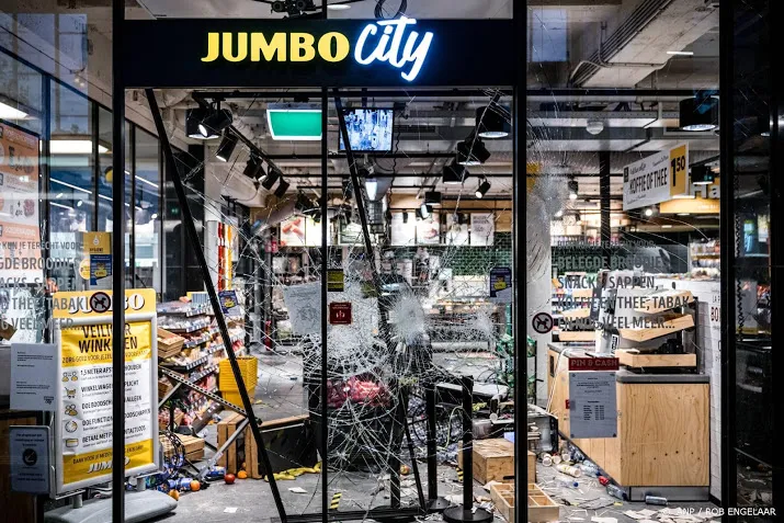 verdachte geplunderde jumbo in eindhoven aangehouden