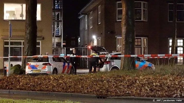 verdachten doden hulpverlener emmen ook verdacht van overval