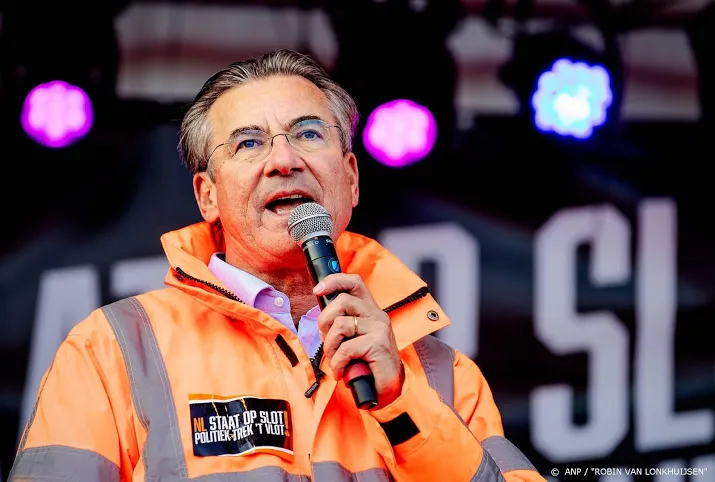 verhagen kabinet vergeet infrastructuur niet