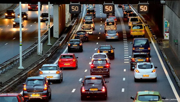 verkeershinder verwacht door storm en regen