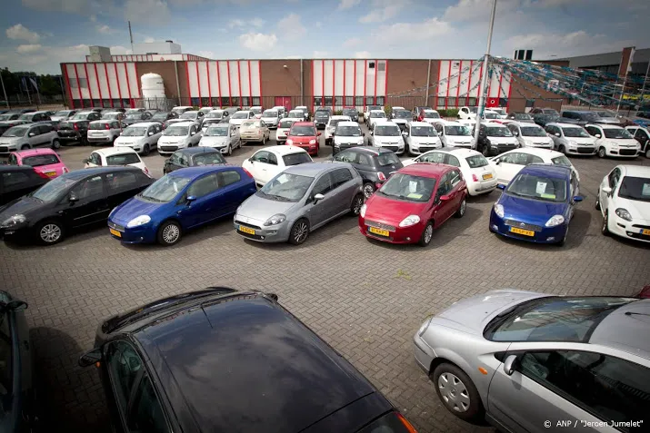 verkoop personenautos eu daalt in juni minder sterk