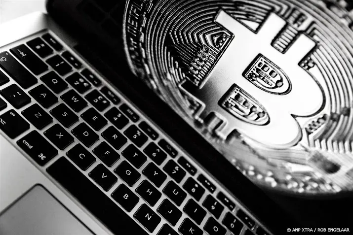 verkoopgolf duwt bitcoin naar laagste niveau in vier maanden