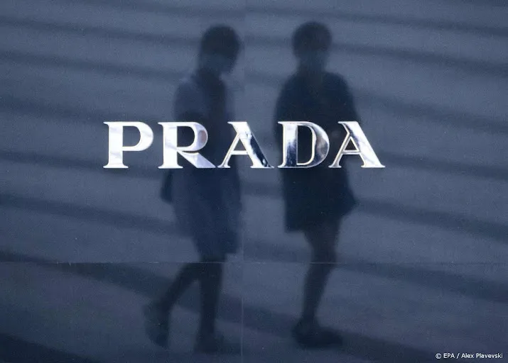 verkopen modehuis prada sterk omhoog in eerste jaarhelft