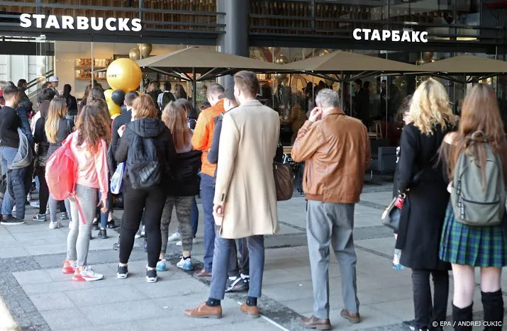 verkopen starbucks sterkst omhoog in jaren