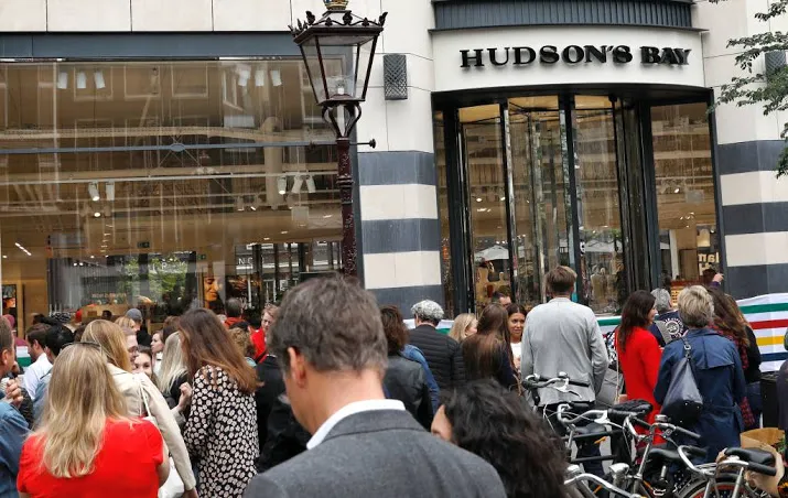 verlies en lagere omzet voor hudsons bay