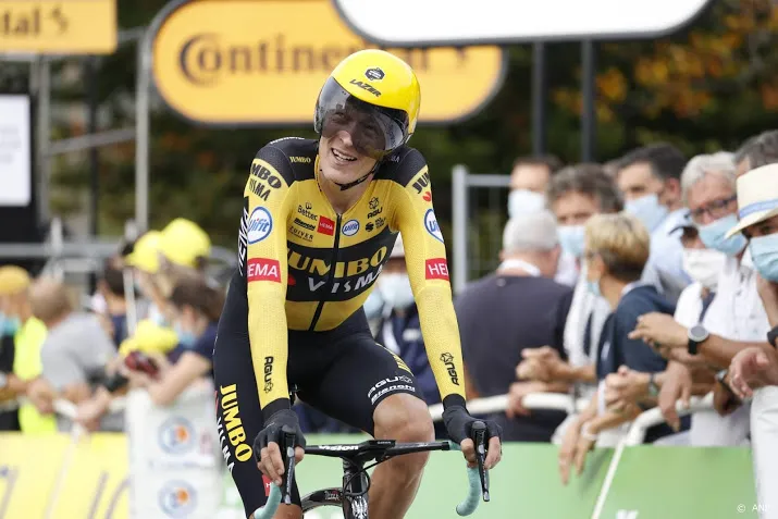 vermoeide wielrenner gesink slaat wk over