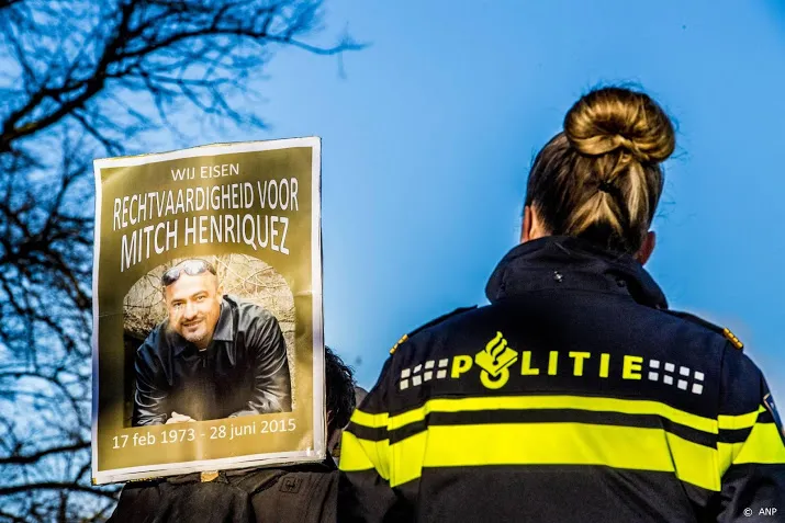 veroordeling agent fatale arrestatie mitch henriquez blijft staan