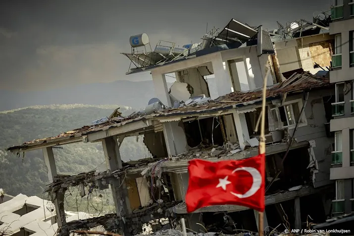 versneld visum voor bevingsslachtoffers turkije stopt op 1 mei