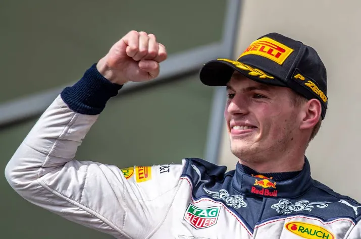 verstappen aast op podiumfeest in mexico